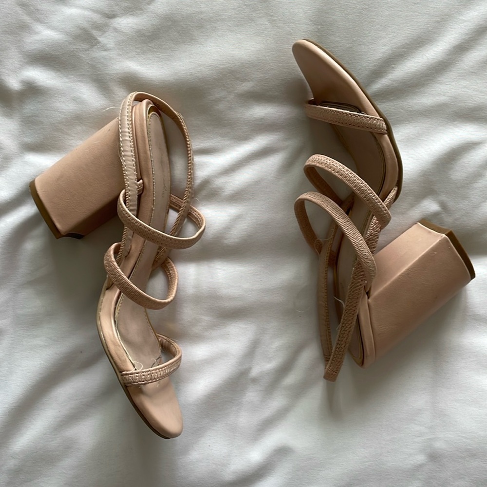 Qupid size  7 shoes